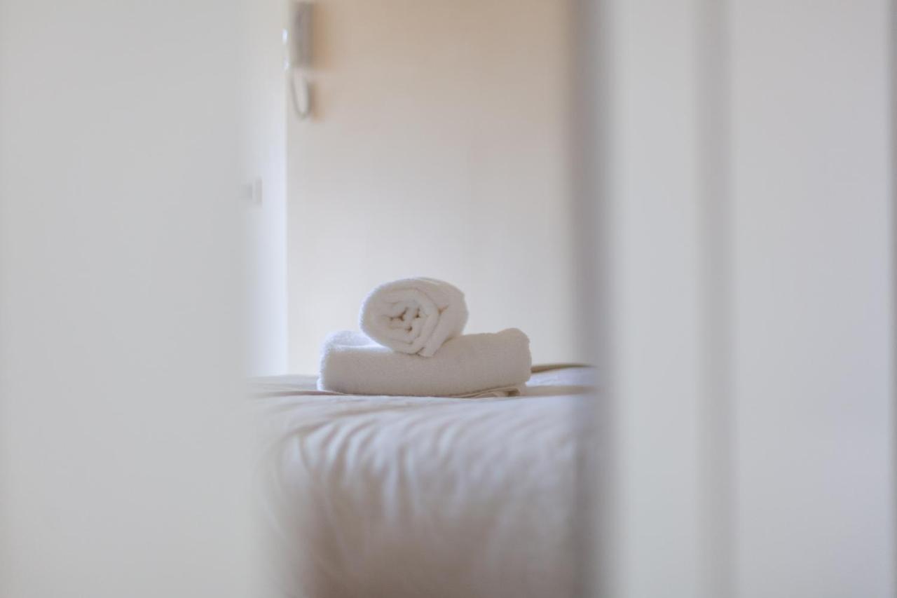 Lovely Studio Flat In Wimbledon W/ Free Parking London Kültér fotó